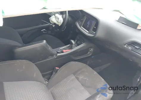 2023 Dodge Challenger R/T z USA, uszkodzony, nr VIN 2C3CDZBT5PH594009